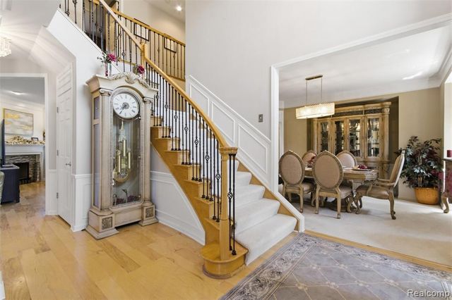48879 Michaywe Drive, Macomb, MI 48044