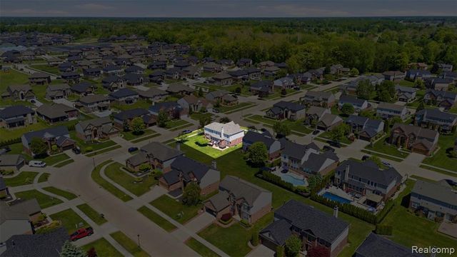 48879 Michaywe Drive, Macomb, MI 48044