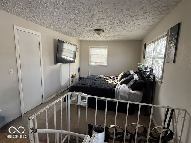 2506 E 8th Street, Anderson, IN 46012