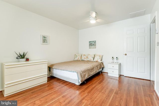 73 HUNTINGTON DR, Southampton, NJ 08088