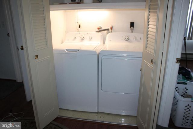 73 HUNTINGTON DR, Southampton, NJ 08088