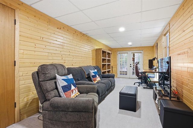 1008 Gem Avenue, Wisconsin Dells, WI 53965