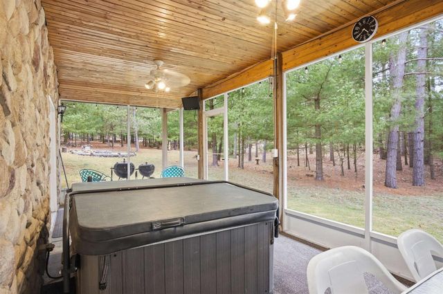 1008 Gem Avenue, Wisconsin Dells, WI 53965