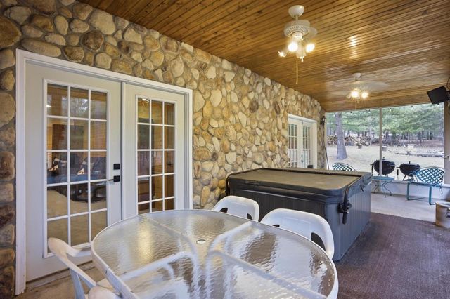 1008 Gem Avenue, Wisconsin Dells, WI 53965