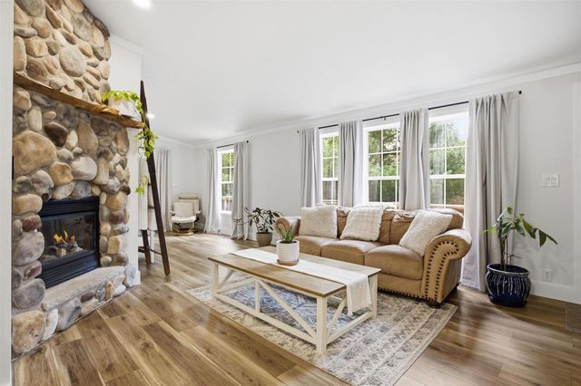 1008 Gem Avenue, Wisconsin Dells, WI 53965