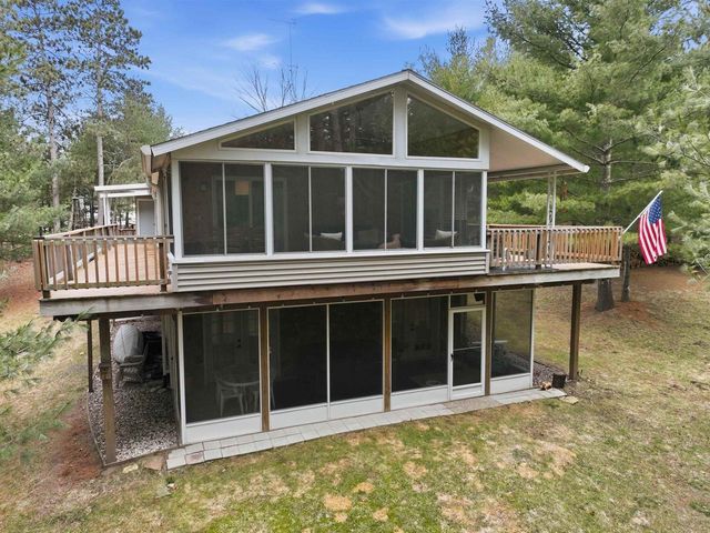 1008 Gem Avenue, Wisconsin Dells, WI 53965