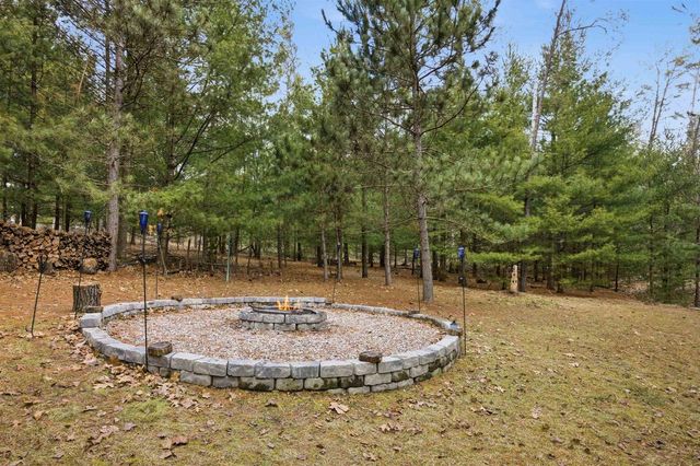 1008 Gem Avenue, Wisconsin Dells, WI 53965