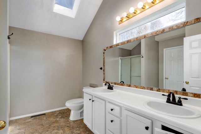 804 S Jonathan Avenue, Springfield, MO 65802