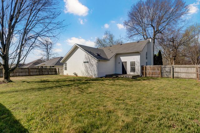 804 S Jonathan Avenue, Springfield, MO 65802