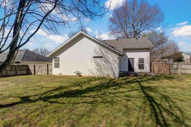 804 S Jonathan Avenue, Springfield, MO 65802