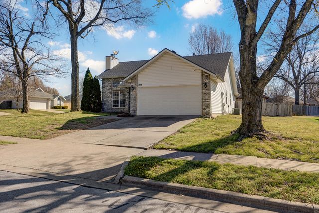 804 S Jonathan Avenue, Springfield, MO 65802