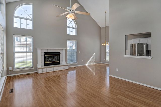 804 S Jonathan Avenue, Springfield, MO 65802