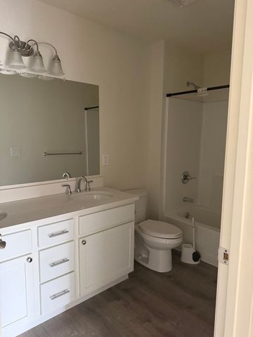 55 Everit Ave A, Framingham, MA 01701