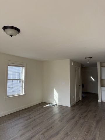 55 Everit Ave A, Framingham, MA 01701