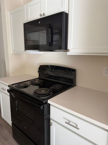 55 Everit Ave A, Framingham, MA 01701