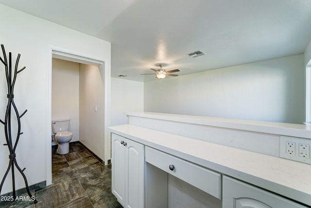 1938 E GREENWAY Drive, Tempe, AZ 85282