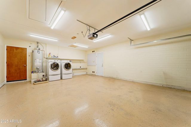 1938 E GREENWAY Drive, Tempe, AZ 85282