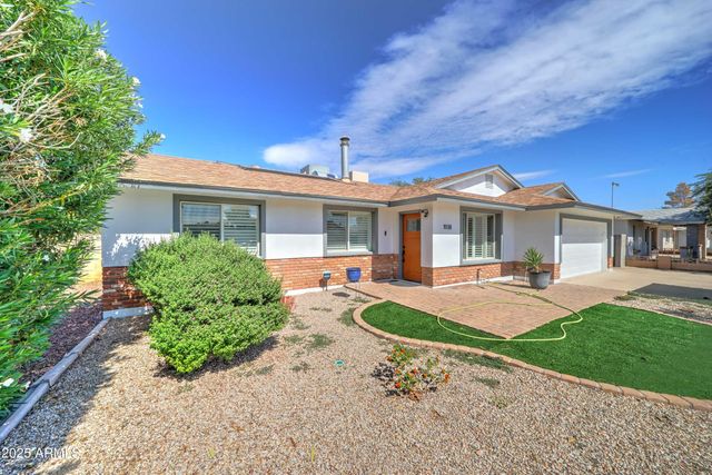 1938 E GREENWAY Drive, Tempe, AZ 85282