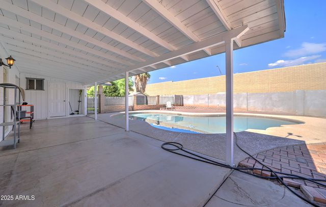 1938 E GREENWAY Drive, Tempe, AZ 85282