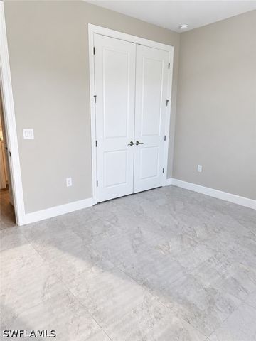 133 SW 33rd PL, Cape Coral, FL 33991