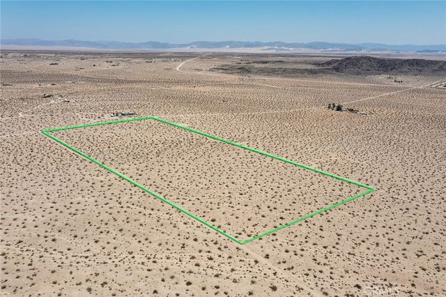 6789 La Brisa Drive, Joshua Tree, CA 92252