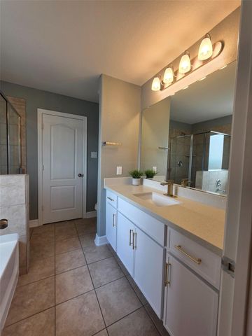 9734 Vanessa Glen Court, Houston, TX 77044