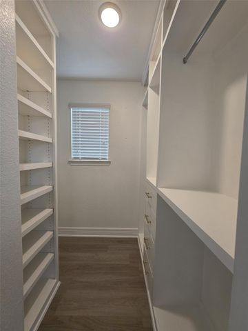 9734 Vanessa Glen Court, Houston, TX 77044