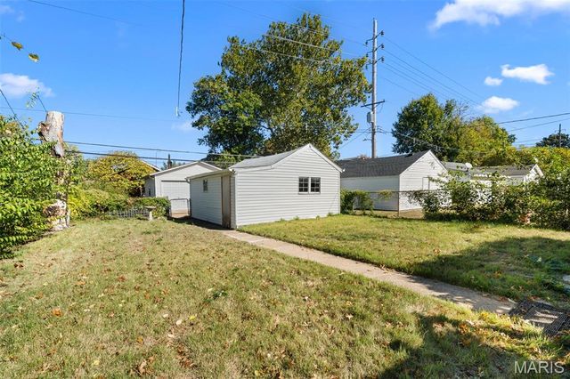 6627 Arsenal Street, St Louis, MO 63139
