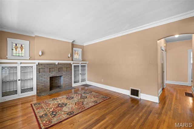 6627 Arsenal Street, St Louis, MO 63139