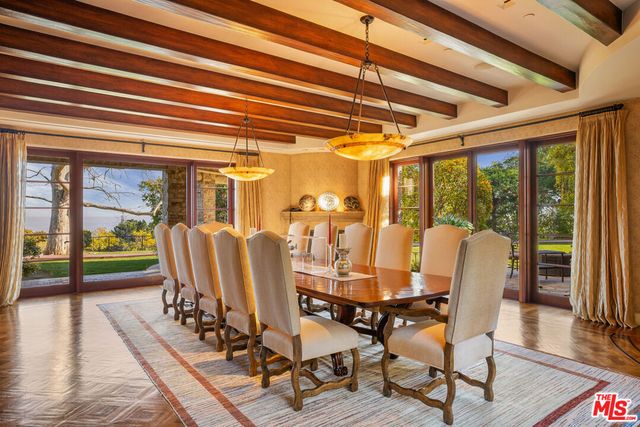 1101 Bel Air Place, Los Angeles, CA 90077