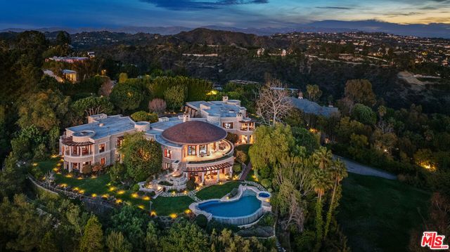 1101 Bel Air Place, Los Angeles, CA 90077