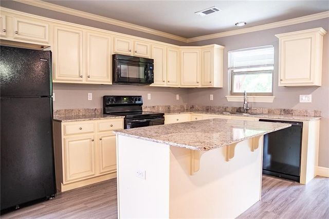 4131 W Sardinia Way, Fayetteville, AR 72704