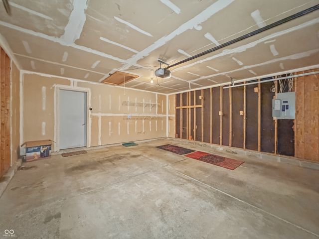 1266 Auburn Drive, Brownsburg, IN 46112