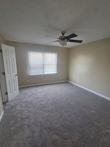 120 Chaucer Dr, Gaffney, SC 29341