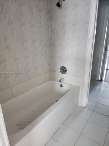 401 SW 109th Ave 24, Sweetwater, FL 33174