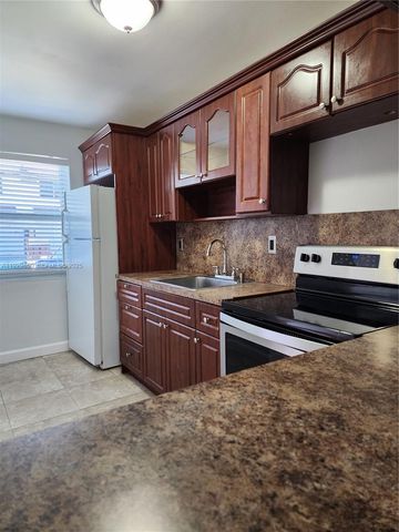 401 SW 109th Ave 24, Sweetwater, FL 33174