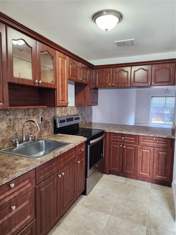 401 SW 109th Ave 24, Sweetwater, FL 33174