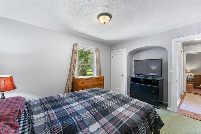10901 Main Street, New Middletown, OH 44442