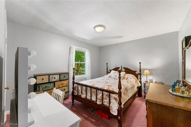 10901 Main Street, New Middletown, OH 44442