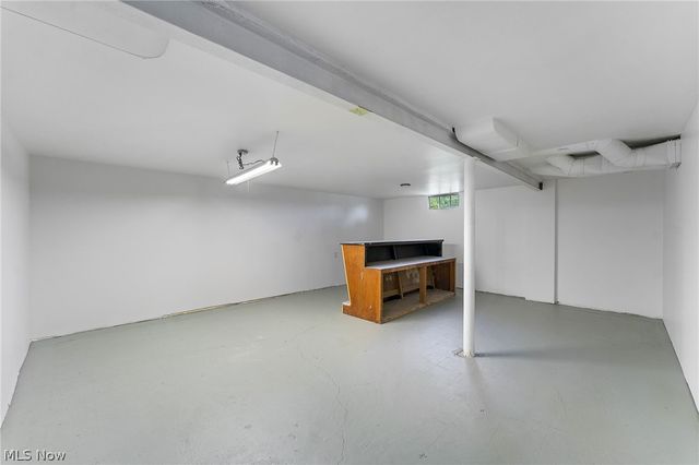 10901 Main Street, New Middletown, OH 44442