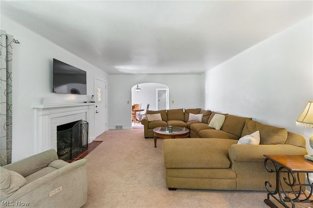 10901 Main Street, New Middletown, OH 44442