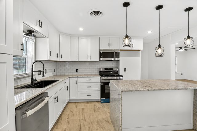 320 N 4th Street, Princeton, TX 75407