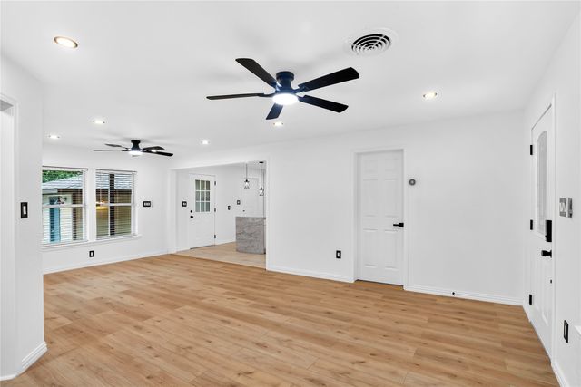 320 N 4th Street, Princeton, TX 75407