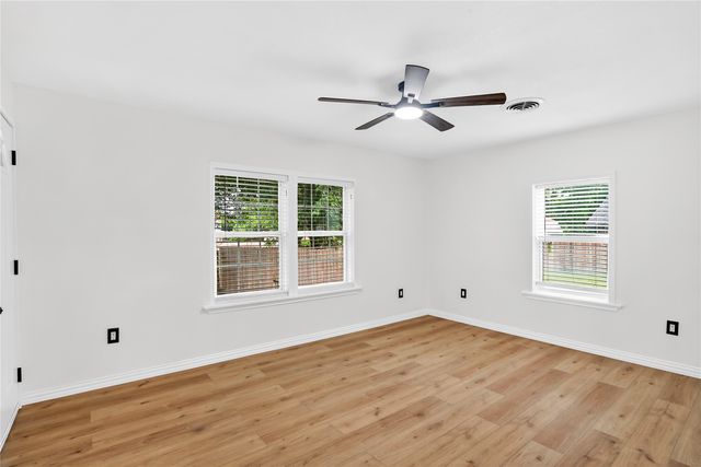 320 N 4th Street, Princeton, TX 75407