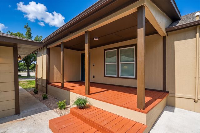 320 N 4th Street, Princeton, TX 75407