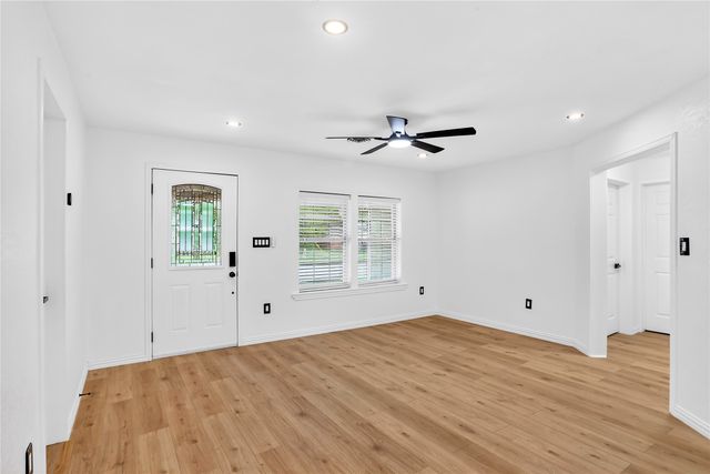 320 N 4th Street, Princeton, TX 75407