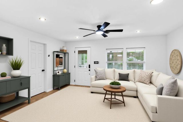 320 N 4th Street, Princeton, TX 75407