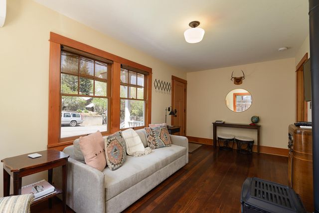 156 NW Jefferson Place, Bend, OR 97703