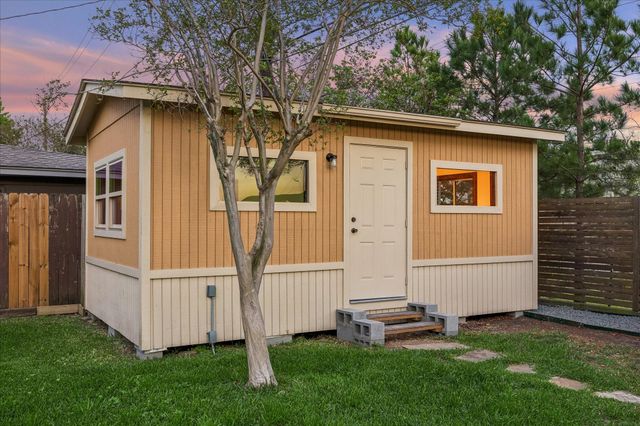 9813 Pine Lake Drive Drive, Houston, TX 77055