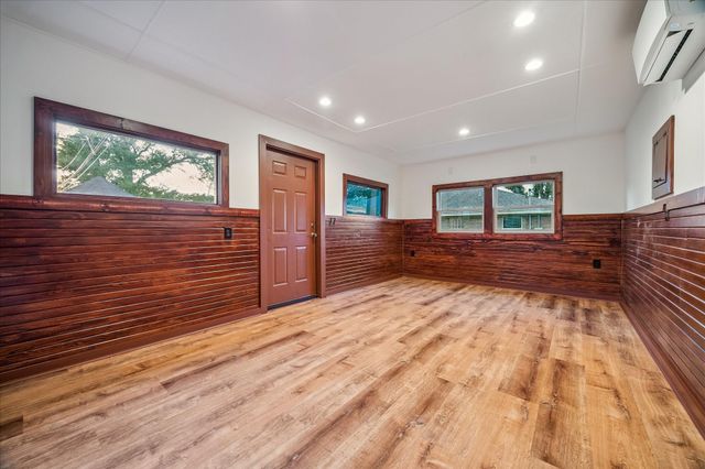 9813 Pine Lake Drive Drive, Houston, TX 77055